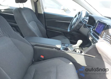 2025 Toyota Camry Le from USA, damaged, VIN 4T1DAACK4SU091041